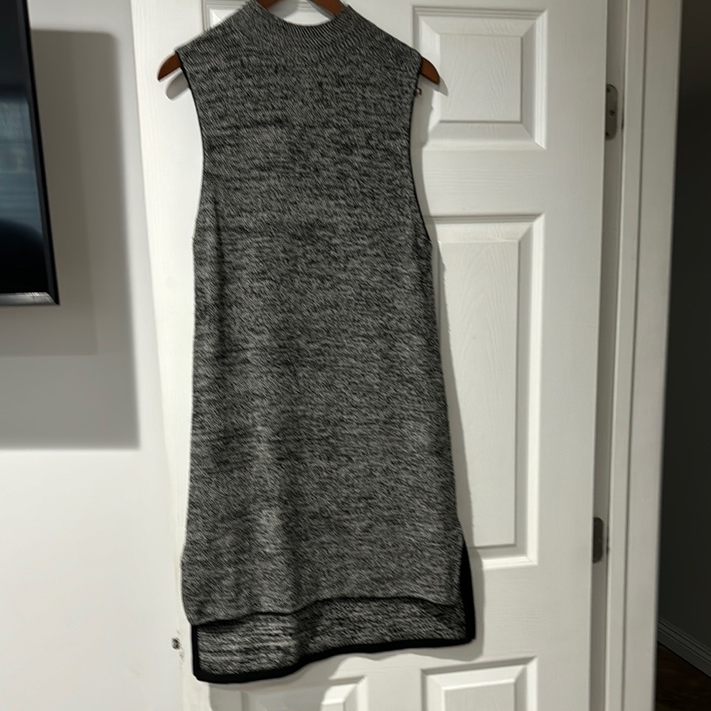 Alice Olivia Sleeveless Gray Knit Dress size l